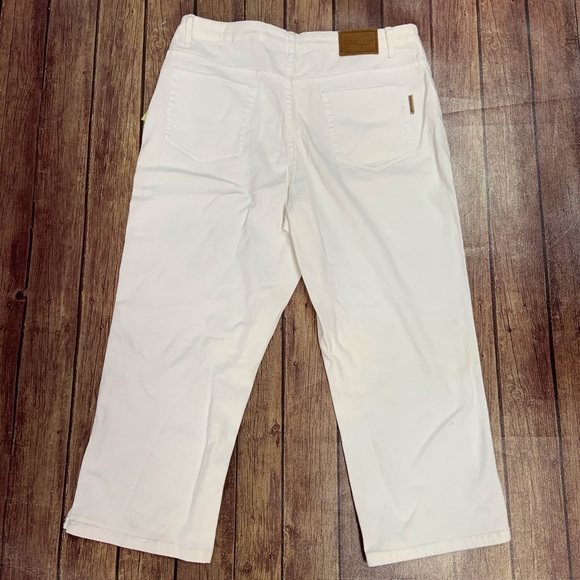 NWT Coldwater Creek White Cropped Jeans - Picture 6 of 6
